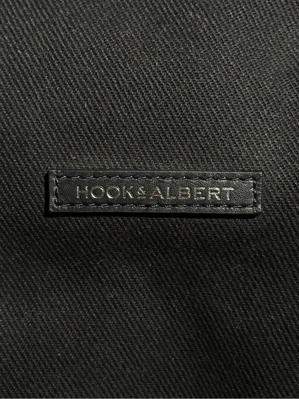 NWOT Hooks & Albert Canvas Leather Garment Bag Black